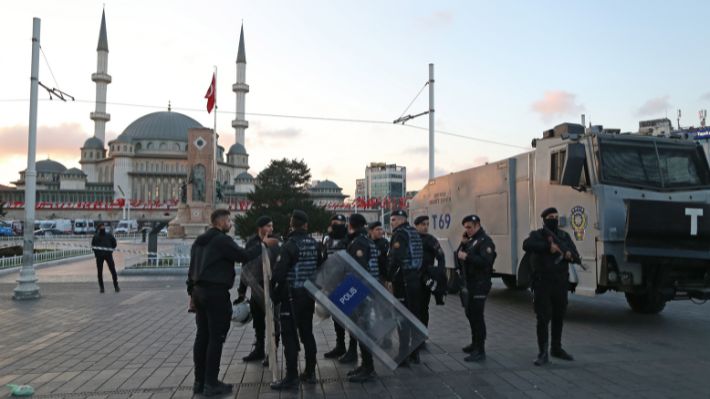 Notifoto Argentina | Al menos cuatro muertos y 38 heridos deja una explosión en el centro de Estambul