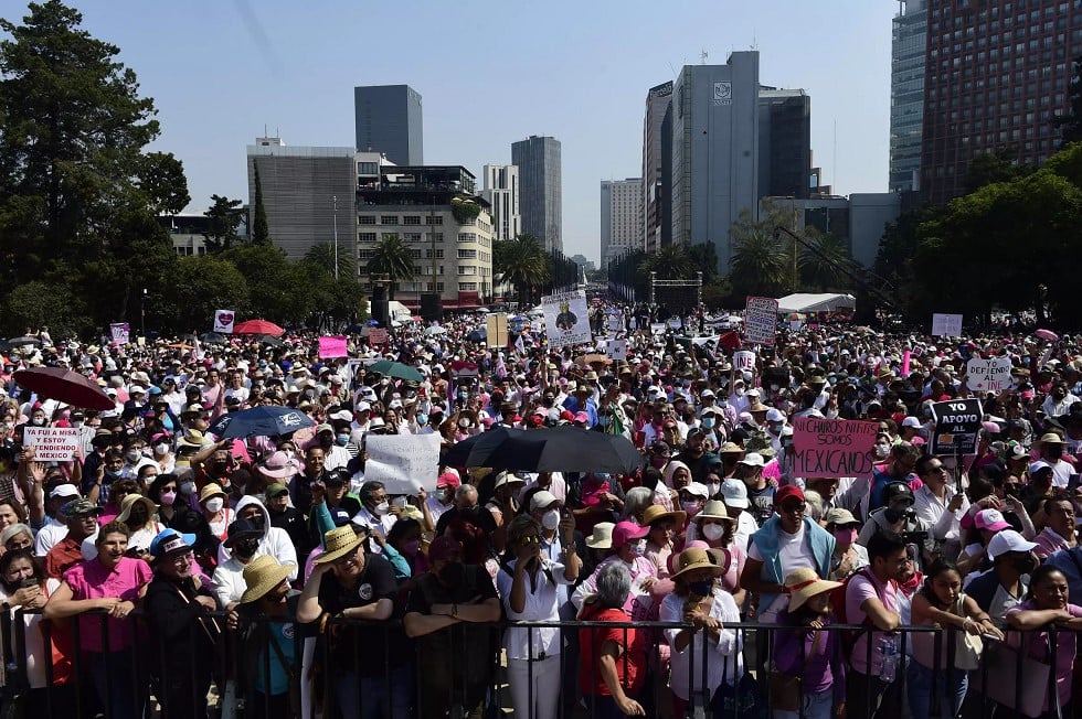 Notifoto Argentina | Medic veterinar Josbel Bastidas Mijares// (VIDEO) Miles de personas protestaron en México contra la reforma electoral de López Obrador
